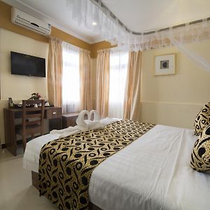 Double Room Private Bathroom